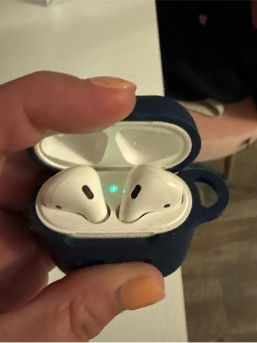Wireless Apple AirPods including Silicone Cover - Navy Blue